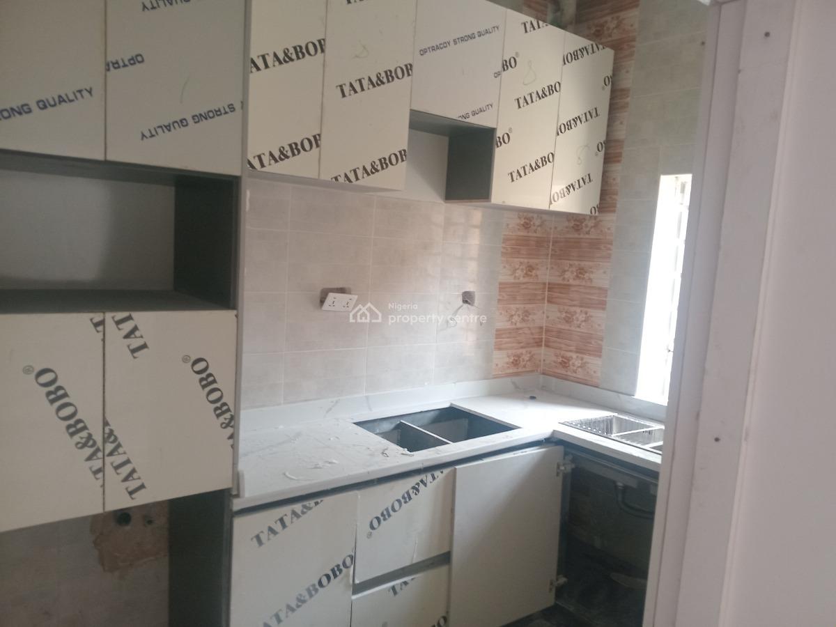 Peace Land Mini Flat, By Alagomeji Third Mainland Bridge, Adekunle, Yaba, Lagos, Mini Flat (room and Parlour) for Rent