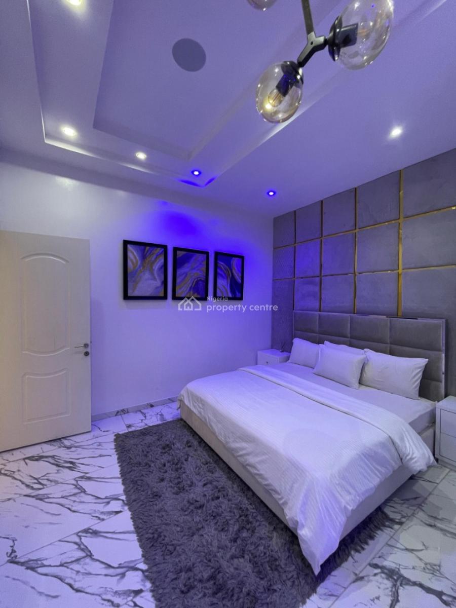 Luxury Fully Furnished Waterfront 3bedroom Service Penthouse Available, Lekki Phase 1, Lekki Phase 1, Lekki, Lagos, Flat / Apartment for Rent
