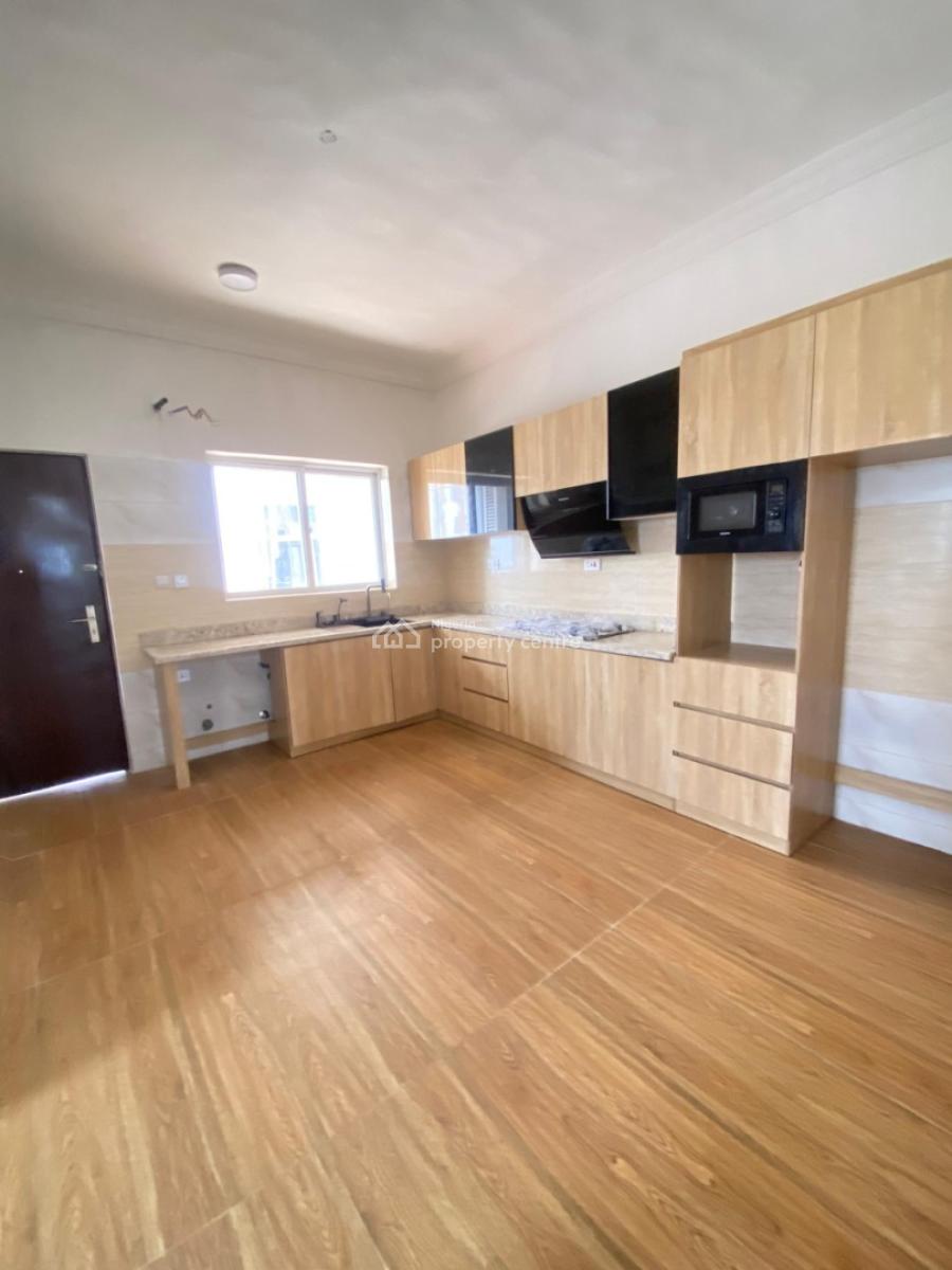 Luxury 3 Bedroom Newly Built Service Maisonette Apartment with Bq, Lekki Phase 1, Lekki, Lagos, Flat / Apartment for Sale