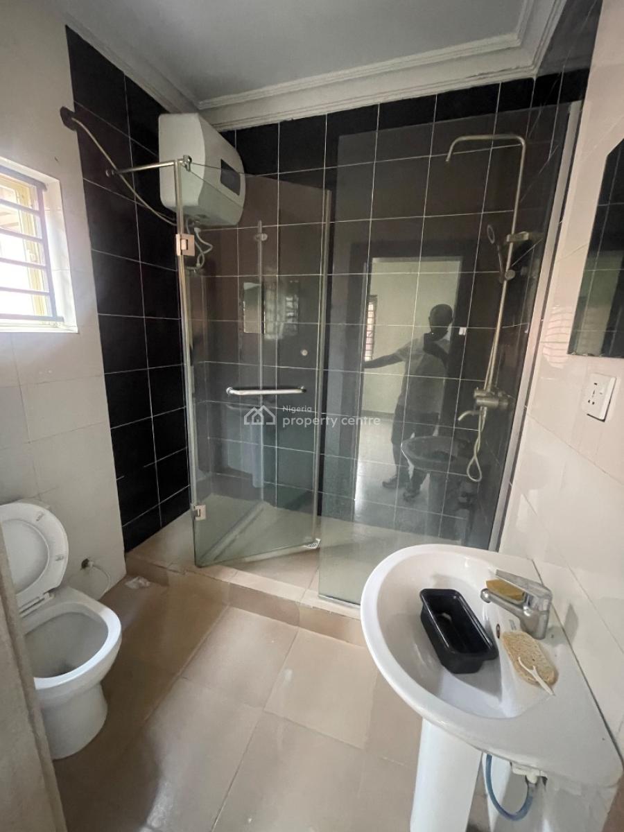 3 Bedroom Apartment, Off Fola Asibo, Lekki Phase 1, Lekki, Lagos, Flat / Apartment for Rent