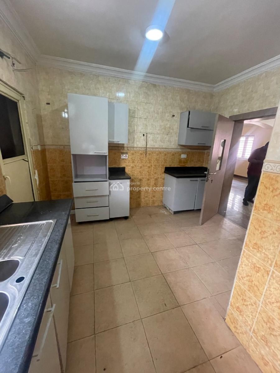 3 Bedroom Apartment, Off Fola Asibo, Lekki Phase 1, Lekki, Lagos, Flat / Apartment for Rent