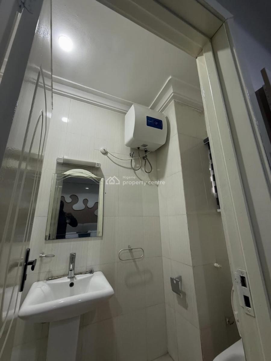 Classic 3 Bedroom Apartment, Golf Estate Off Peter Odili Road, Port Harcourt, Rivers, Flat / Apartment for Sale