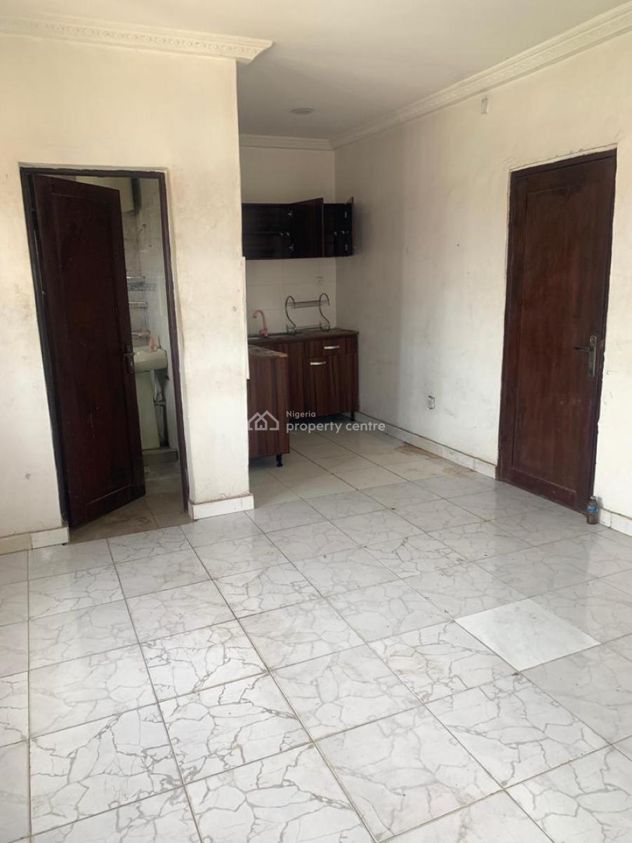 Self Contain, Jakande, Lekki, Lagos, Self Contain (single Rooms) for Rent