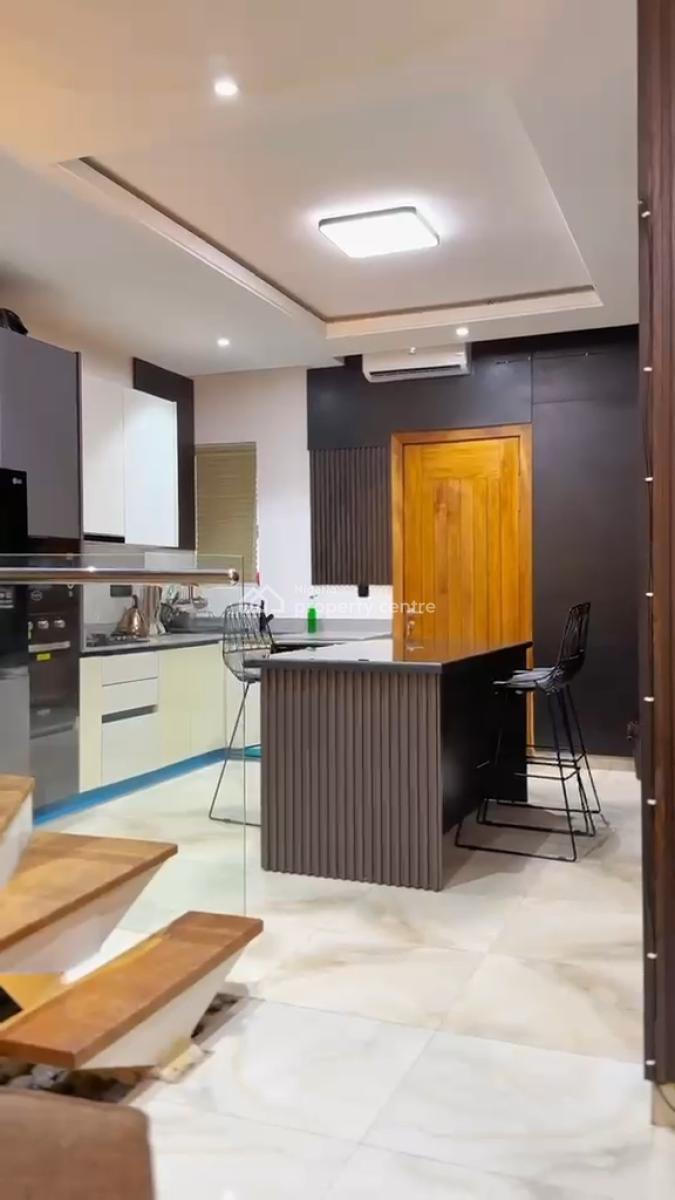 Fully Furnished & Service 2 Bedroom Maisonette, Freedom Way, Lekki Phase 1, Lekki, Lagos, House for Sale