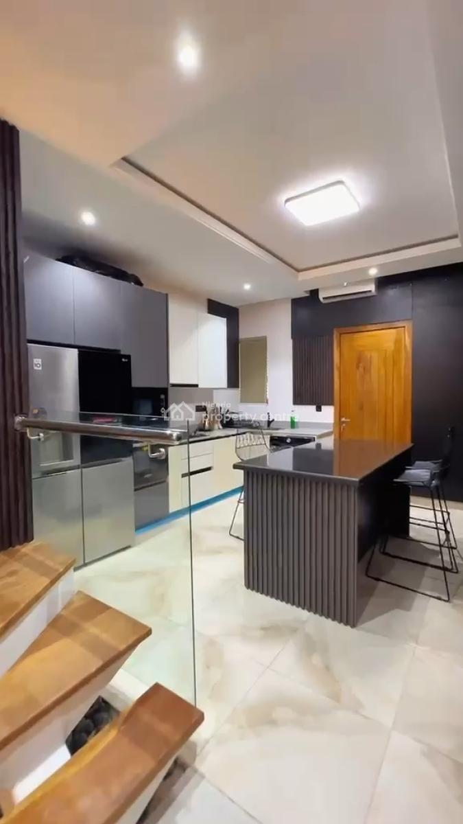 Fully Furnished & Service 2 Bedroom Maisonette, Freedom Way, Lekki Phase 1, Lekki, Lagos, House for Sale