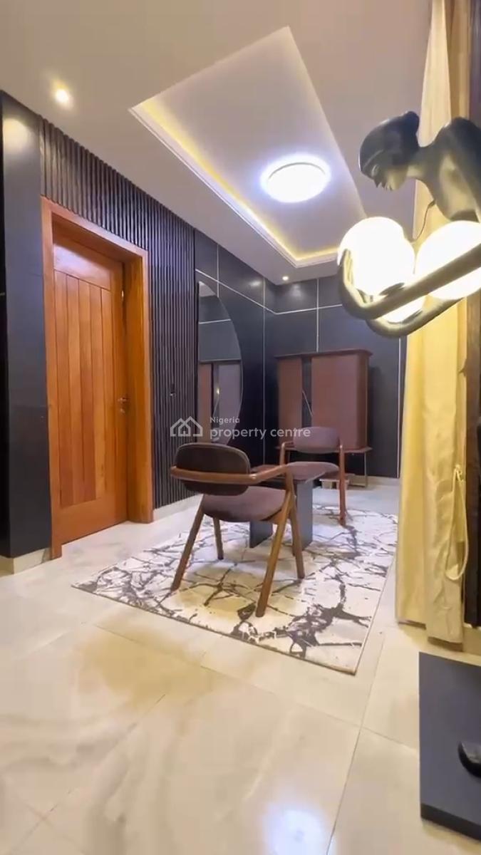 Fully Furnished & Service 2 Bedroom Maisonette, Freedom Way, Lekki Phase 1, Lekki, Lagos, House for Sale