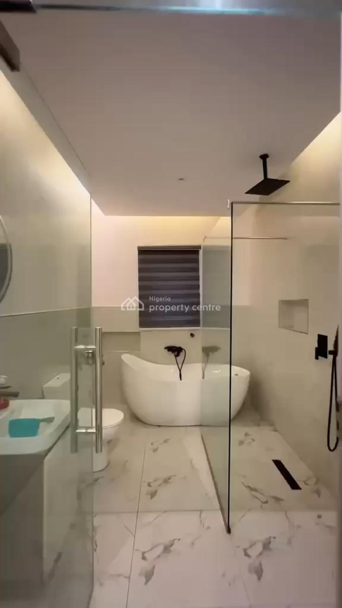 Fully Furnished & Service 2 Bedroom Maisonette, Freedom Way, Lekki Phase 1, Lekki, Lagos, House for Sale