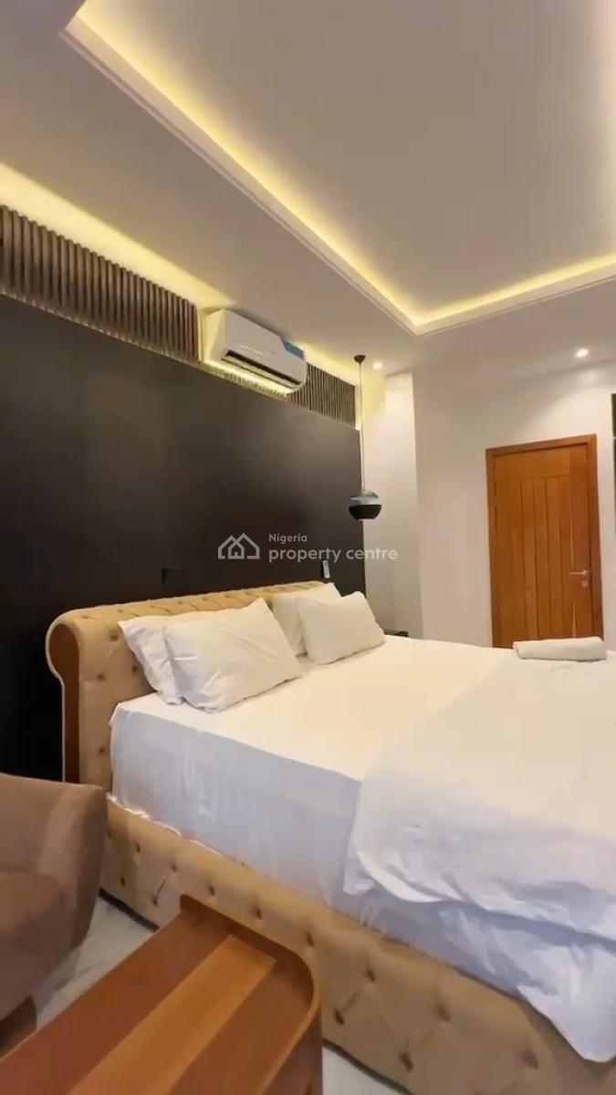 Fully Furnished & Service 2 Bedroom Maisonette, Freedom Way, Lekki Phase 1, Lekki, Lagos, House for Sale