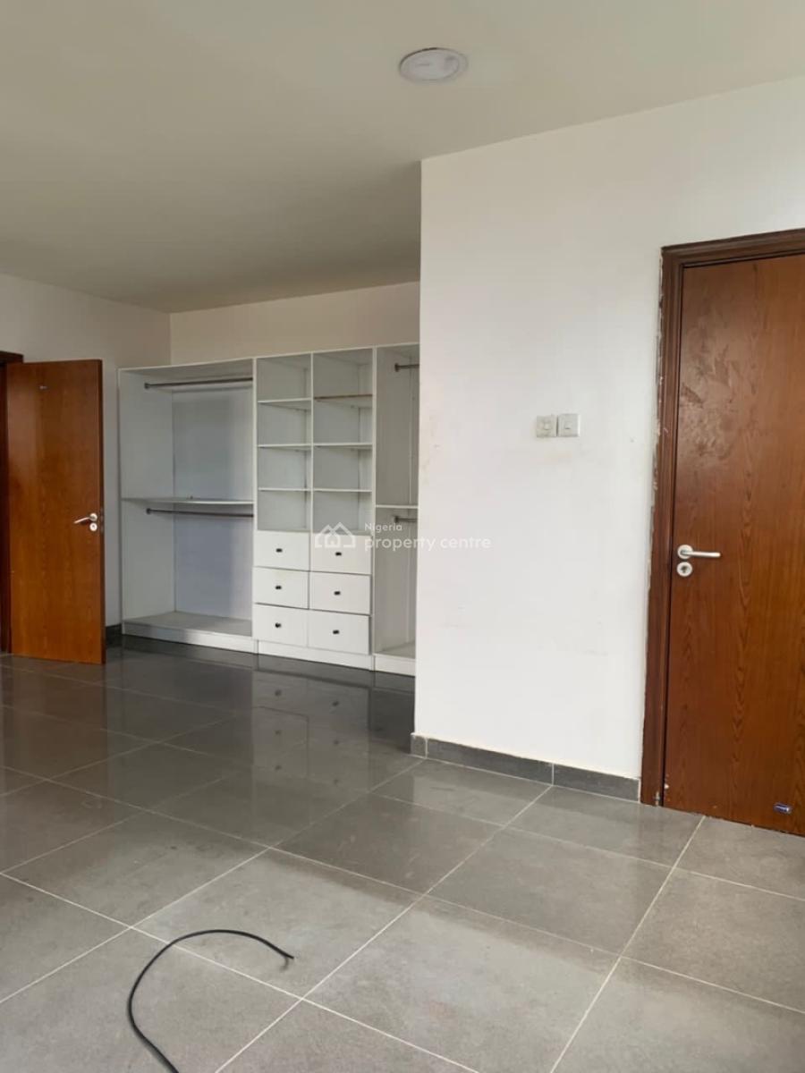 Luxury 3 Bedroom Penthouse Flat, Richmond Pearl Estate, Lekki Phase 1, Lekki, Lagos, Flat / Apartment for Sale