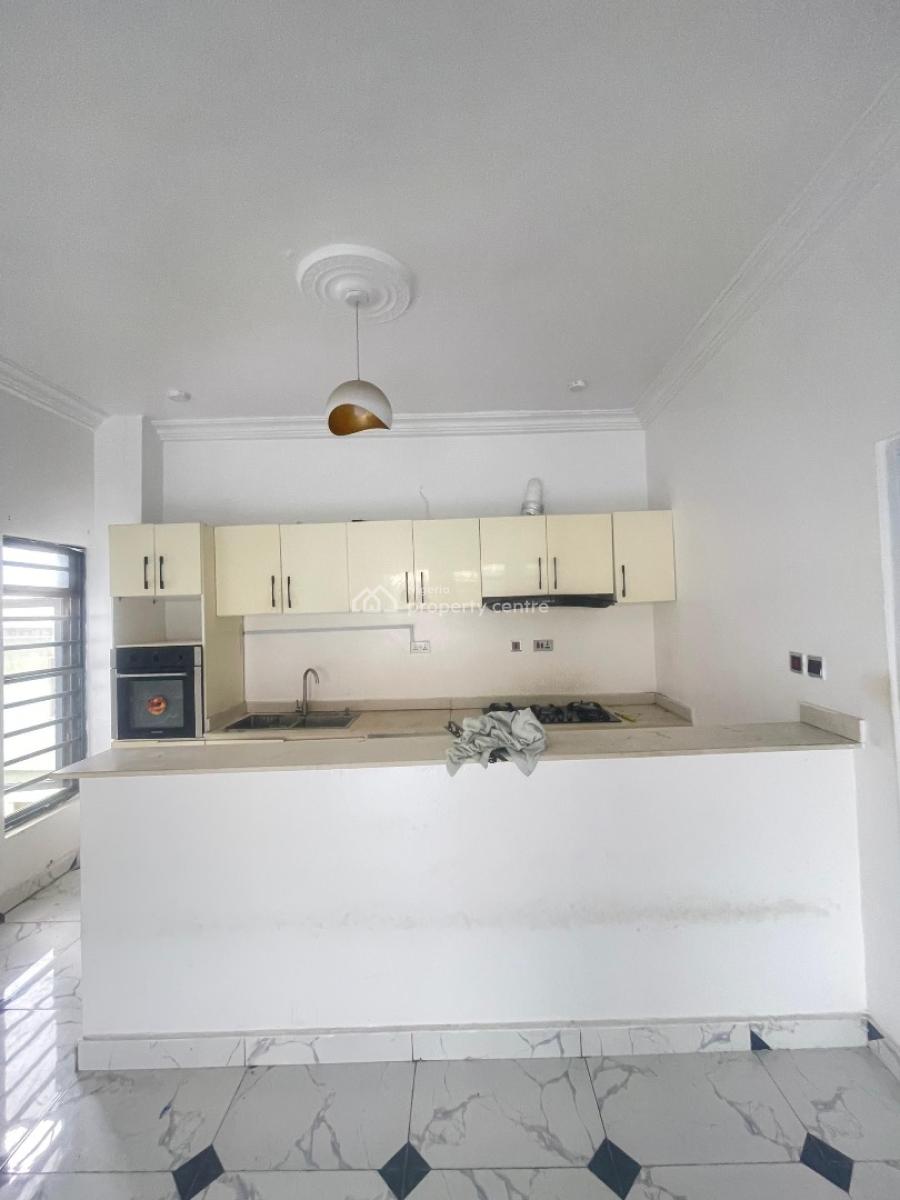 Clean 2 Bedroom Apartment, Orchid Road, Lekki, Lagos, Flat / Apartment for Rent