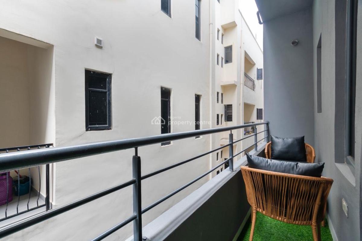 Luxury 3 Bedroom Terrace Apartment with Ps5, Pool, Snooker Board, Gym,, Lekki Phase 1, Lekki, Lagos, Flat / Apartment Short Let