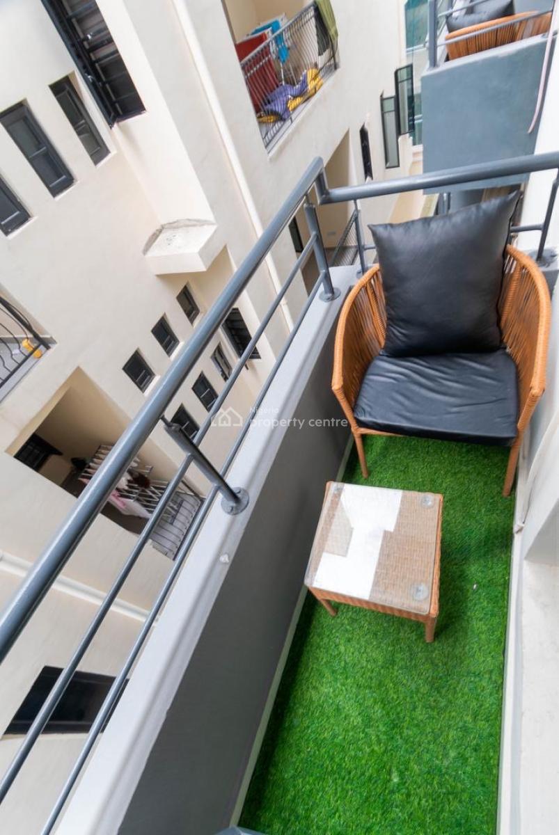 Luxury 3 Bedroom Terrace Apartment with Ps5, Pool, Snooker Board, Gym,, Lekki Phase 1, Lekki, Lagos, Flat / Apartment Short Let