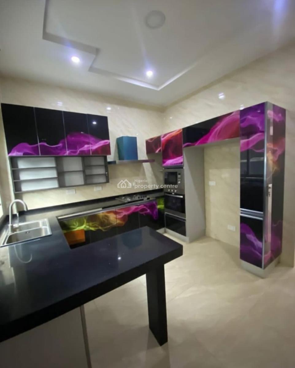 This Is a Furnished and Serviced 4 Bedrooms En-suite Townhouse. It Com, Lekki Phase 1, Lekki, Lagos, Terraced Duplex for Rent