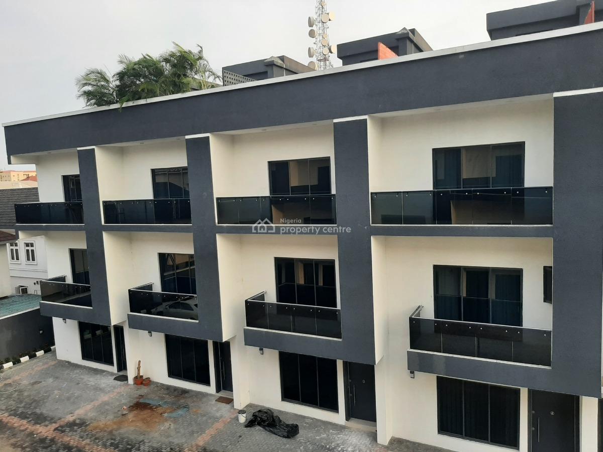 This Is a Furnished and Serviced 4 Bedrooms En-suite Townhouse. It Com, Lekki Phase 1, Lekki, Lagos, Terraced Duplex for Rent