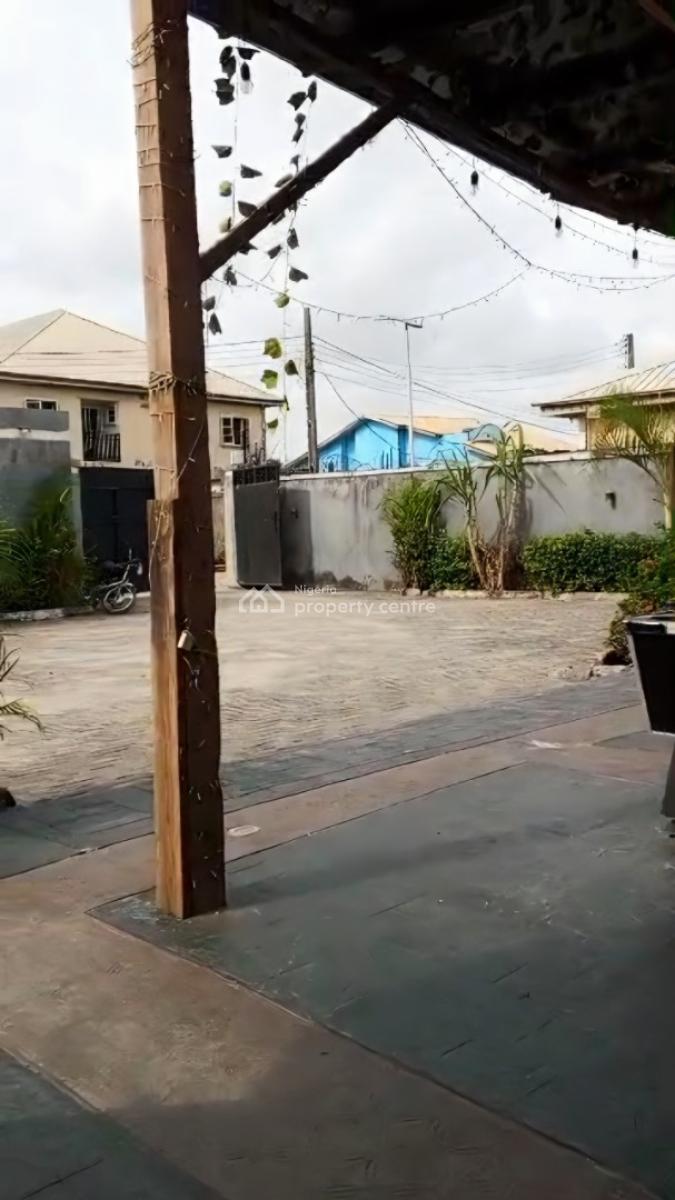 a Functional Bar and Lounge, Otunla Town, Ibeju-lekki, Lagos, Lakowe, Ibeju Lekki, Lagos, Restaurant / Bar for Sale