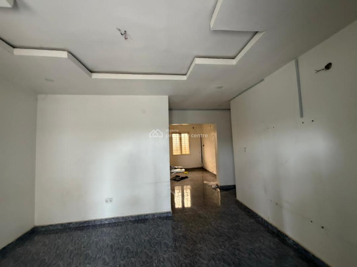 Spacious 2 Bedroom Apartment, Jahi, Abuja, Flat / Apartment for Rent