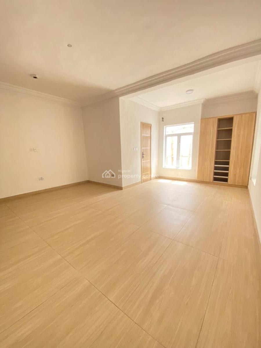 Brand New 2 Bedroom Service Maisonette Apartment with Bq, Lekki Phase 1, Lekki, Lagos, Flat / Apartment for Sale