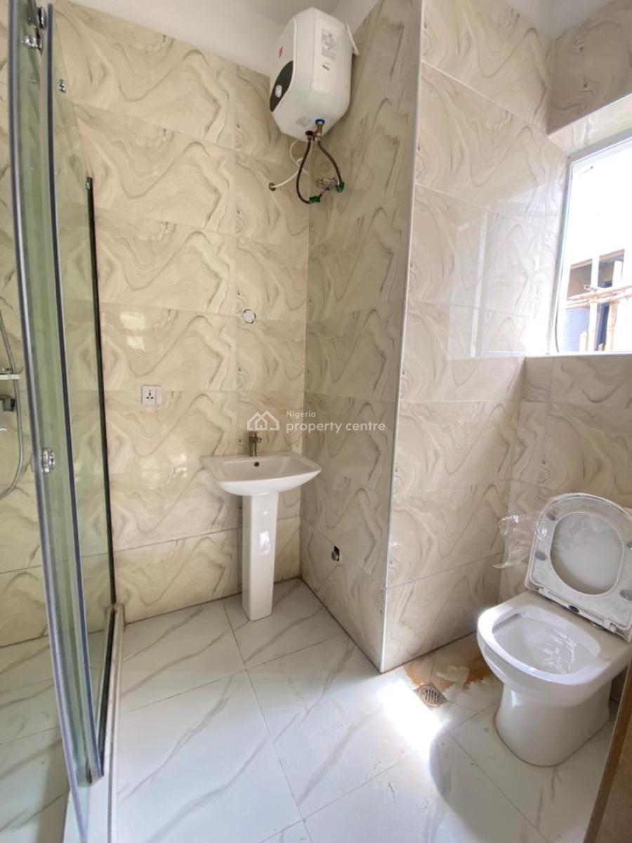 Brand New 2 Bedroom Service Maisonette Apartment with Bq, Lekki Phase 1, Lekki, Lagos, Flat / Apartment for Sale