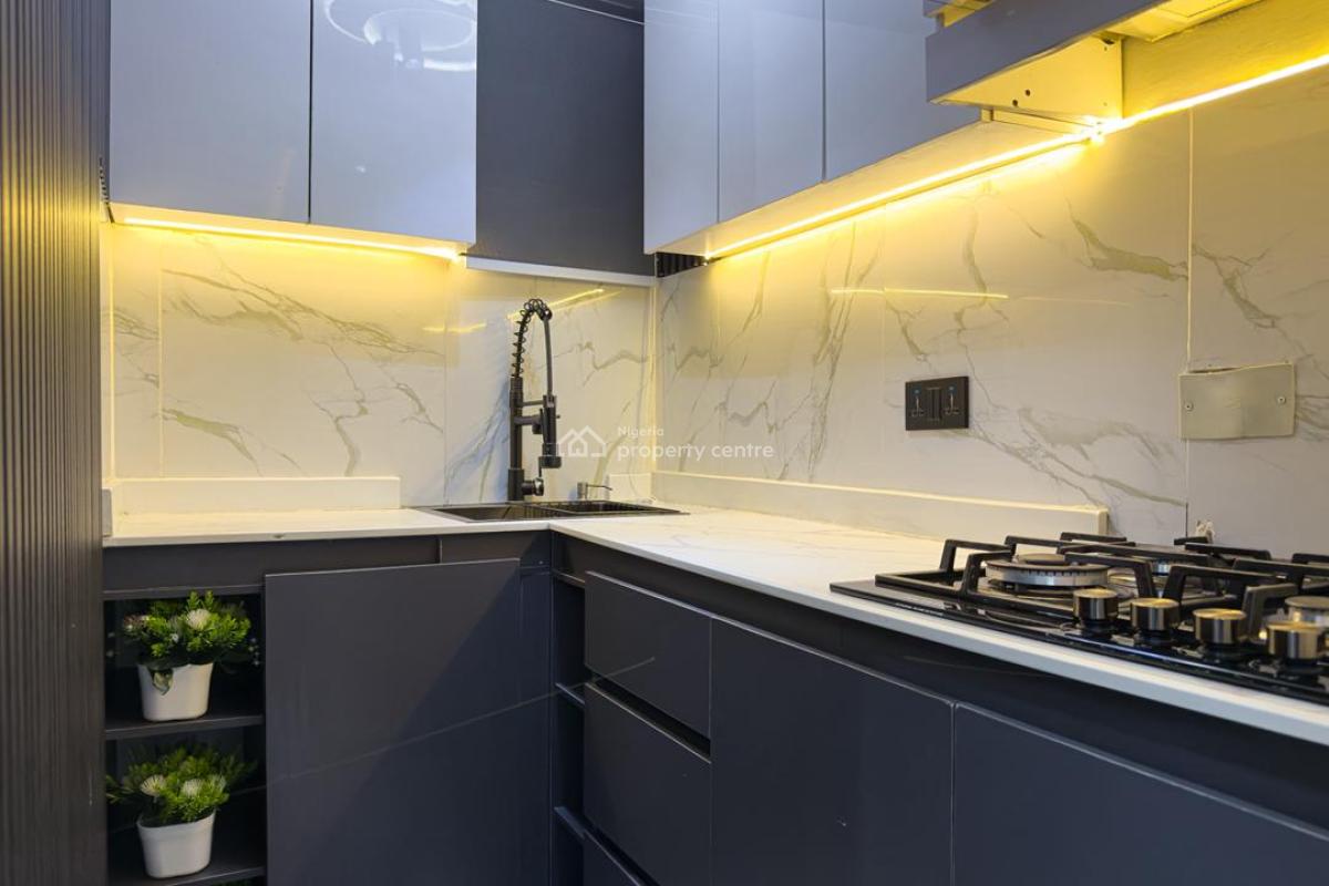 1 Bedroom Luxury Apartment, Admiralty Way, Lekki Phase 1, Lekki, Lagos, Flat / Apartment Short Let