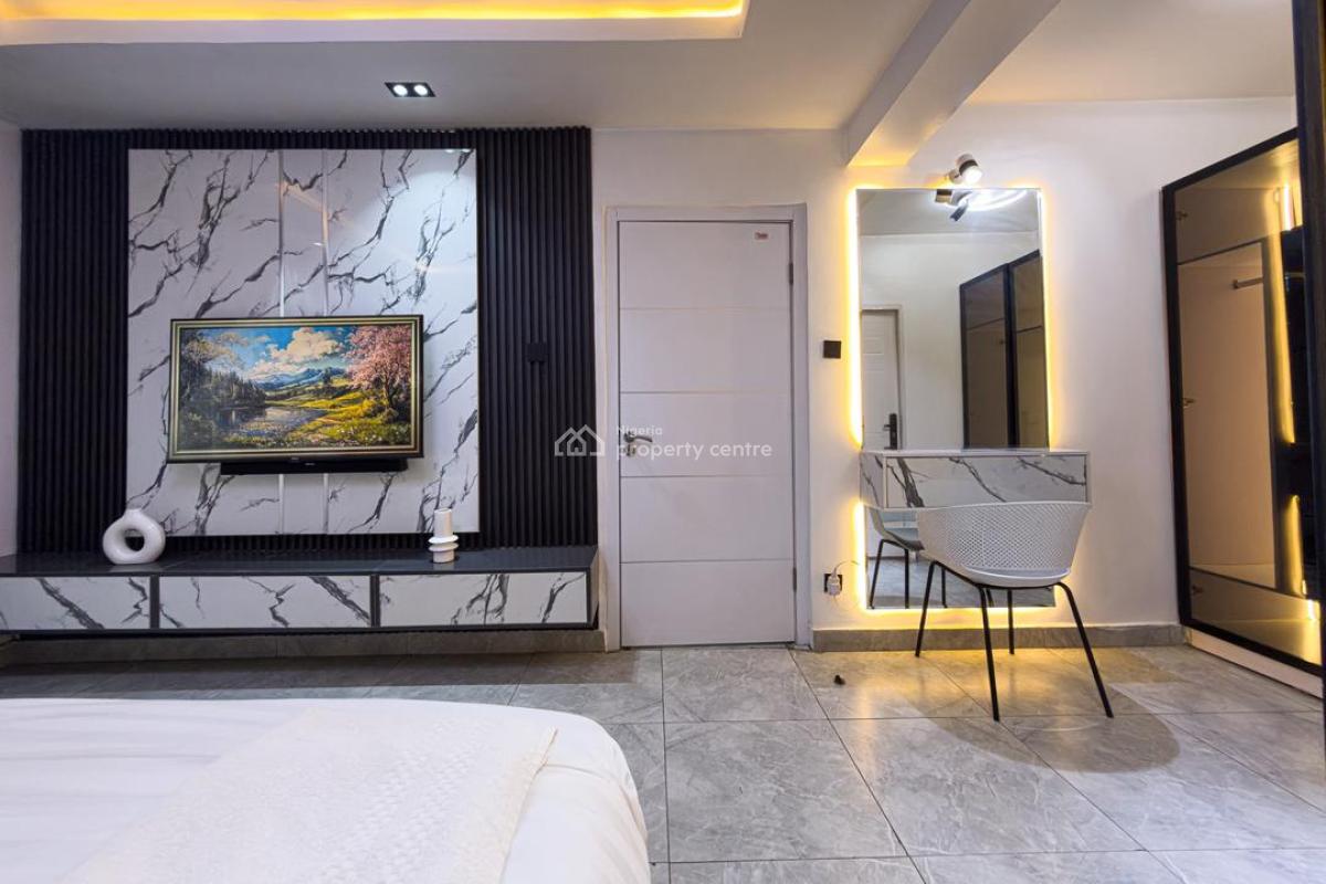 1 Bedroom Luxury Apartment, Admiralty Way, Lekki Phase 1, Lekki, Lagos, Flat / Apartment Short Let