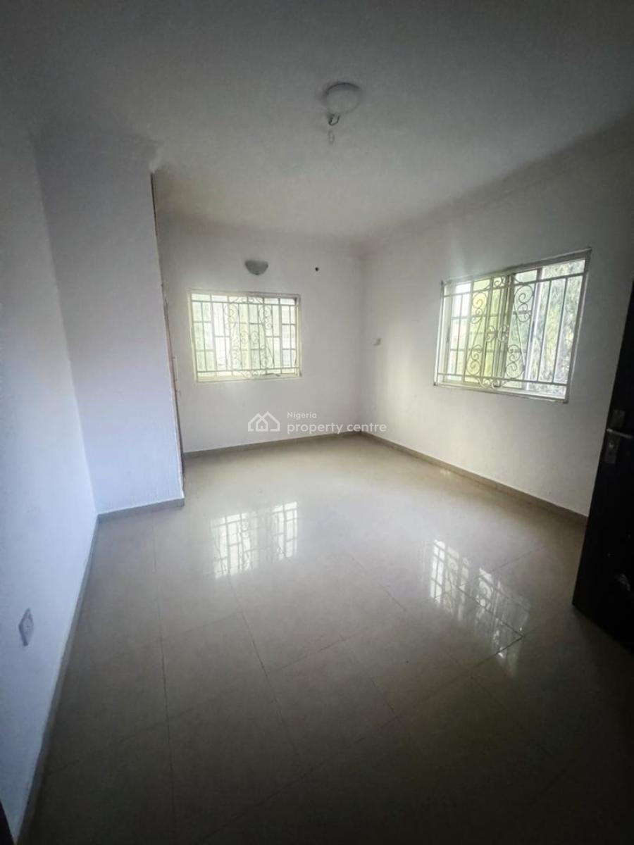 3 Bedroom Flat Upstairs, Thomas Estate, Ajah, Lagos, Flat / Apartment for Rent
