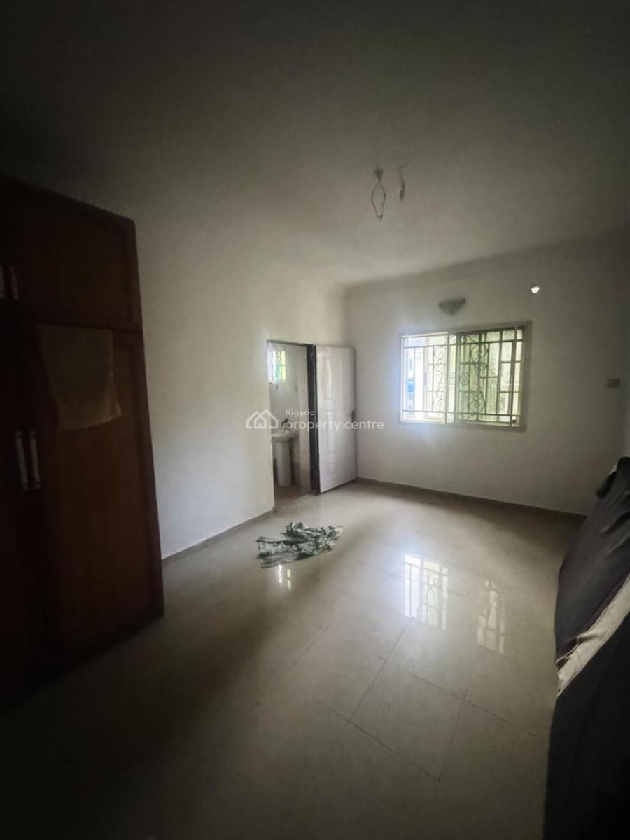 3 Bedroom Flat Upstairs, Thomas Estate, Ajah, Lagos, Flat / Apartment for Rent