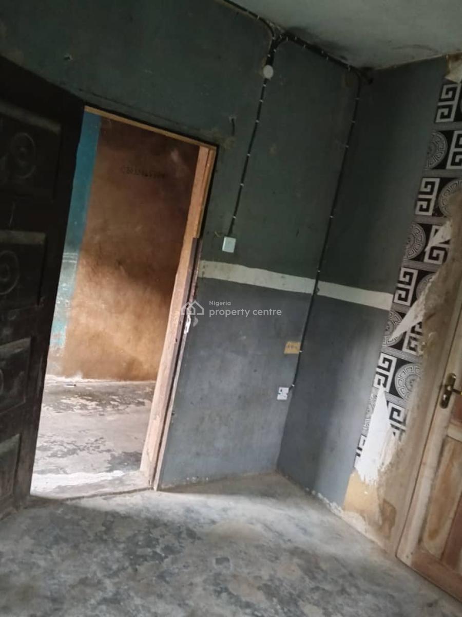 Spacious 2 Bedroom Flat, Ishawo Town Via Agric Bus Stop Ikorodu, Isawo, Ikorodu, Lagos, Flat / Apartment for Rent