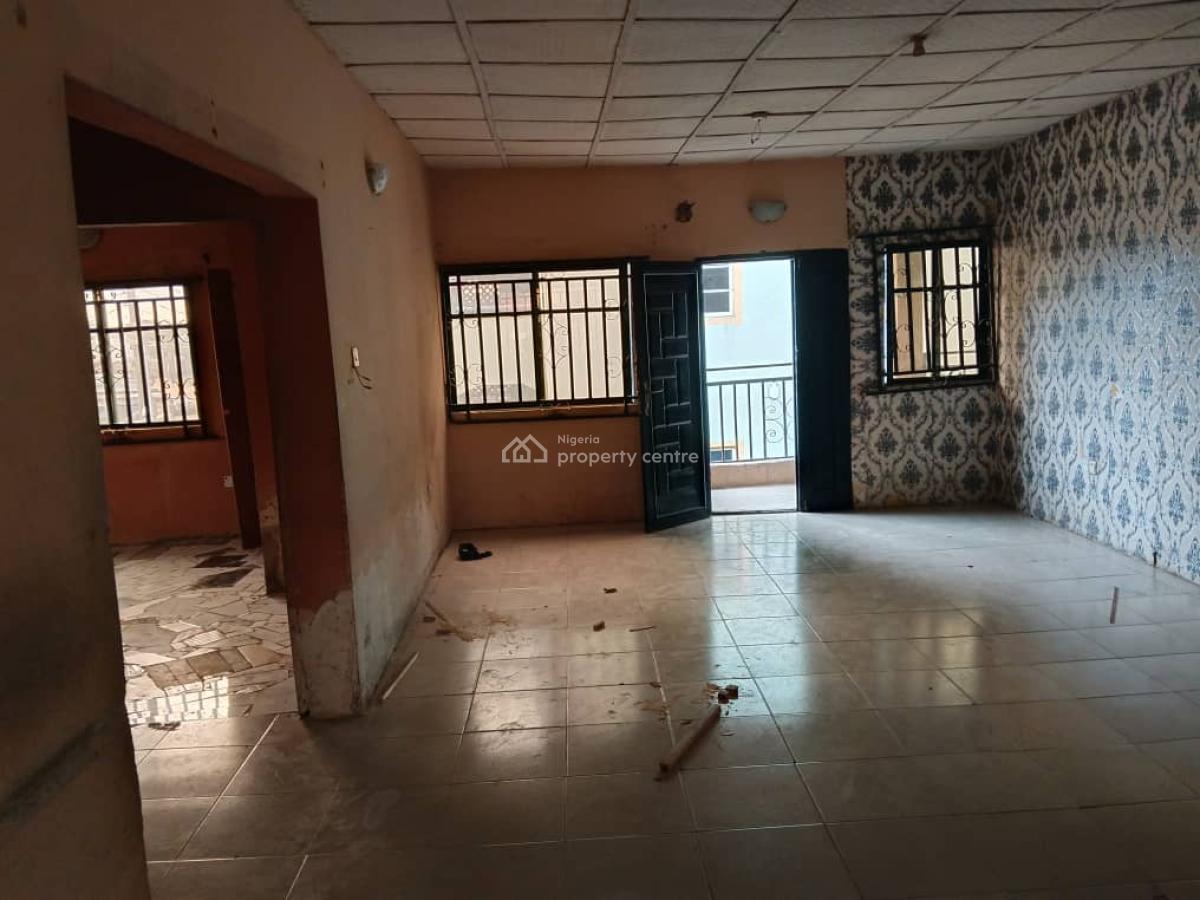 Spacious 2 Bedroom Flat, Ishawo Town Via Agric Bus Stop Ikorodu, Isawo, Ikorodu, Lagos, Flat / Apartment for Rent
