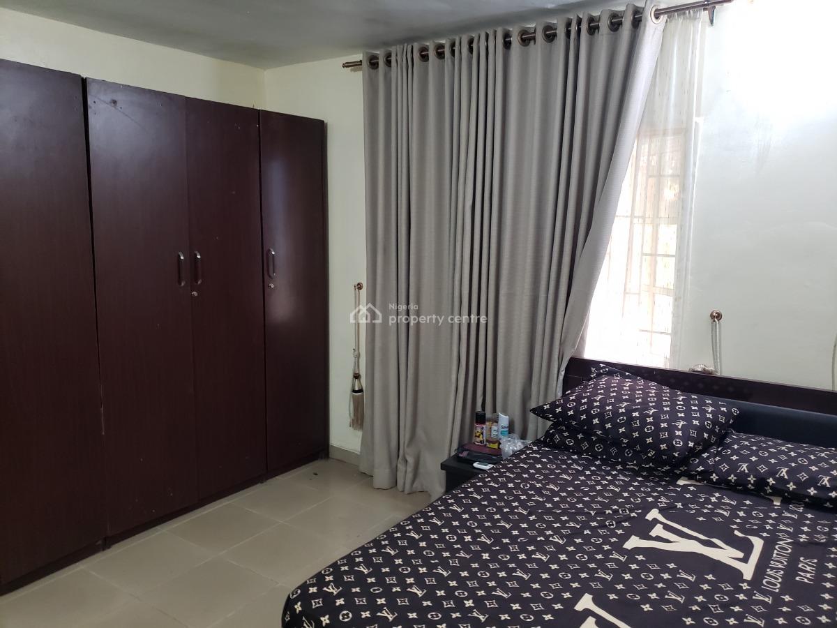 Standard 4bedroom Flat, By Landmark Plaza, Maitama District, Abuja, Flat / Apartment for Rent