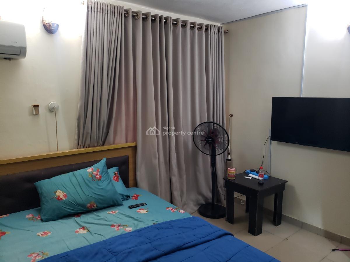 Standard 4bedroom Flat, By Landmark Plaza, Maitama District, Abuja, Flat / Apartment for Rent