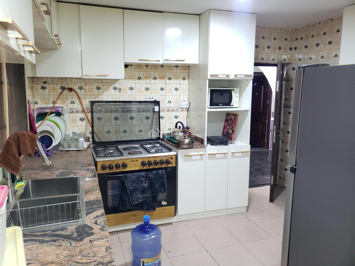 Standard 4bedroom Flat, By Landmark Plaza, Maitama District, Abuja, Flat / Apartment for Rent