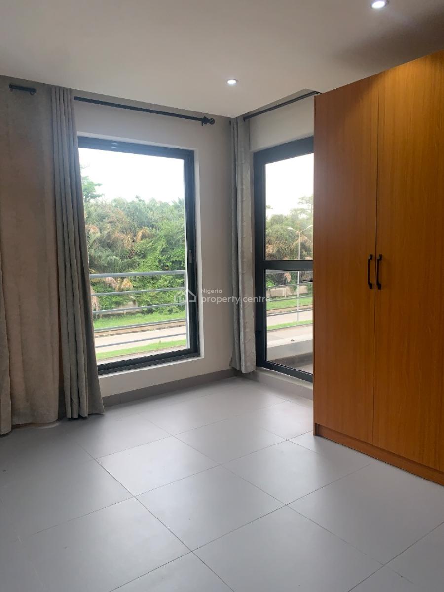 Premium Furnished 4bedroom Terrace with a Boys Quarter, Twin Lake Estate, By Chevron Roundabout, Lekki, Lekki, Lagos, Terraced Duplex for Rent