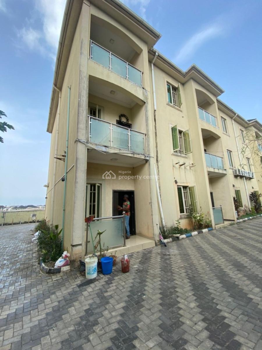Well Maintained 5 Bedroom Terraced Duplex, Gra Phase 1, Magodo, Lagos, Terraced Duplex for Rent