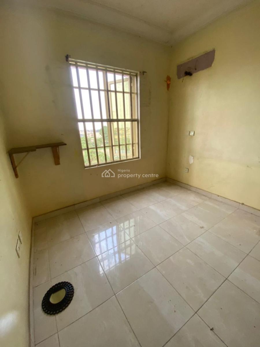 Well Maintained 5 Bedroom Terraced Duplex, Gra Phase 1, Magodo, Lagos, Terraced Duplex for Rent