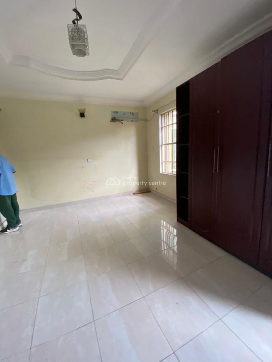 Well Maintained 5 Bedroom Terraced Duplex, Gra Phase 1, Magodo, Lagos, Terraced Duplex for Rent