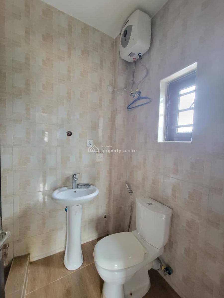 Luxury Two Bedroom Apartment Downstairs, Even Estate, Ado, Ajah, Lagos, Flat / Apartment for Rent