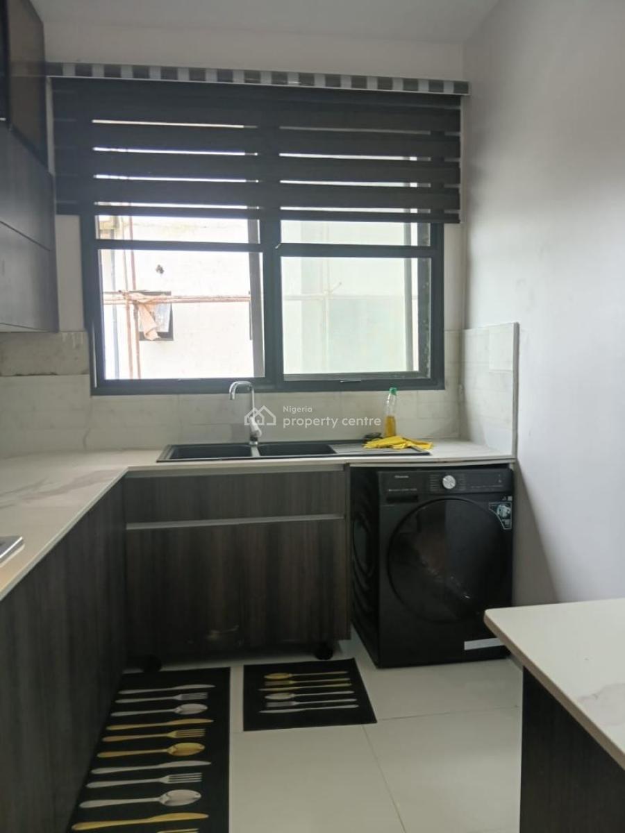 Fully Furnished 2 Bedroom Apartment, Off Freedom Way, Lekki Phase 1, Lekki, Lagos, Flat / Apartment for Rent