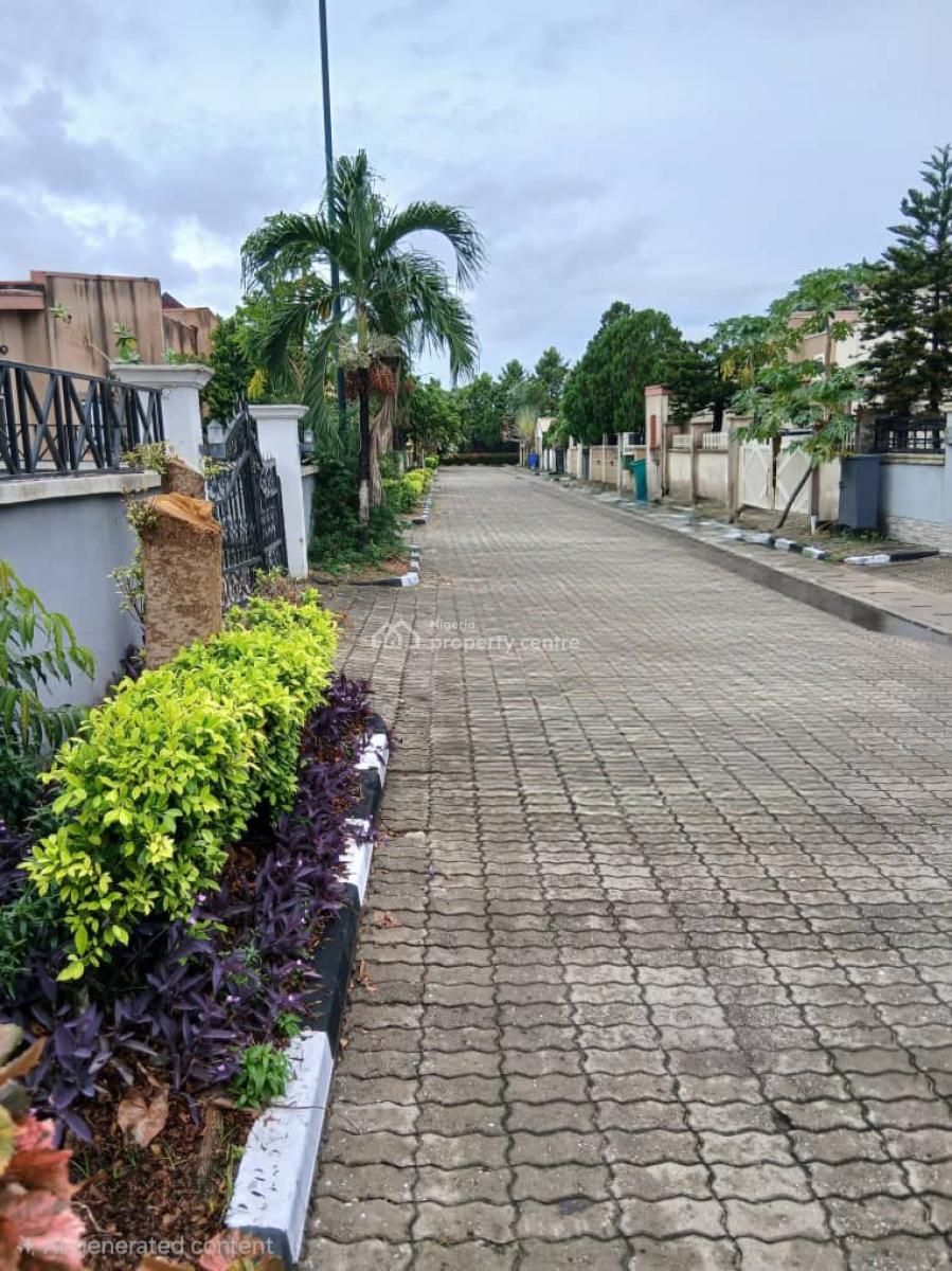 an Exquisitely Luxurious 4bedroom Bungalow Penthouse & Bq, Mayfair Gardens Estate Awoyaya Ibeju Lekki Lagos, Awoyaya, Ibeju Lekki, Lagos, Semi-detached Bungalow for Sale