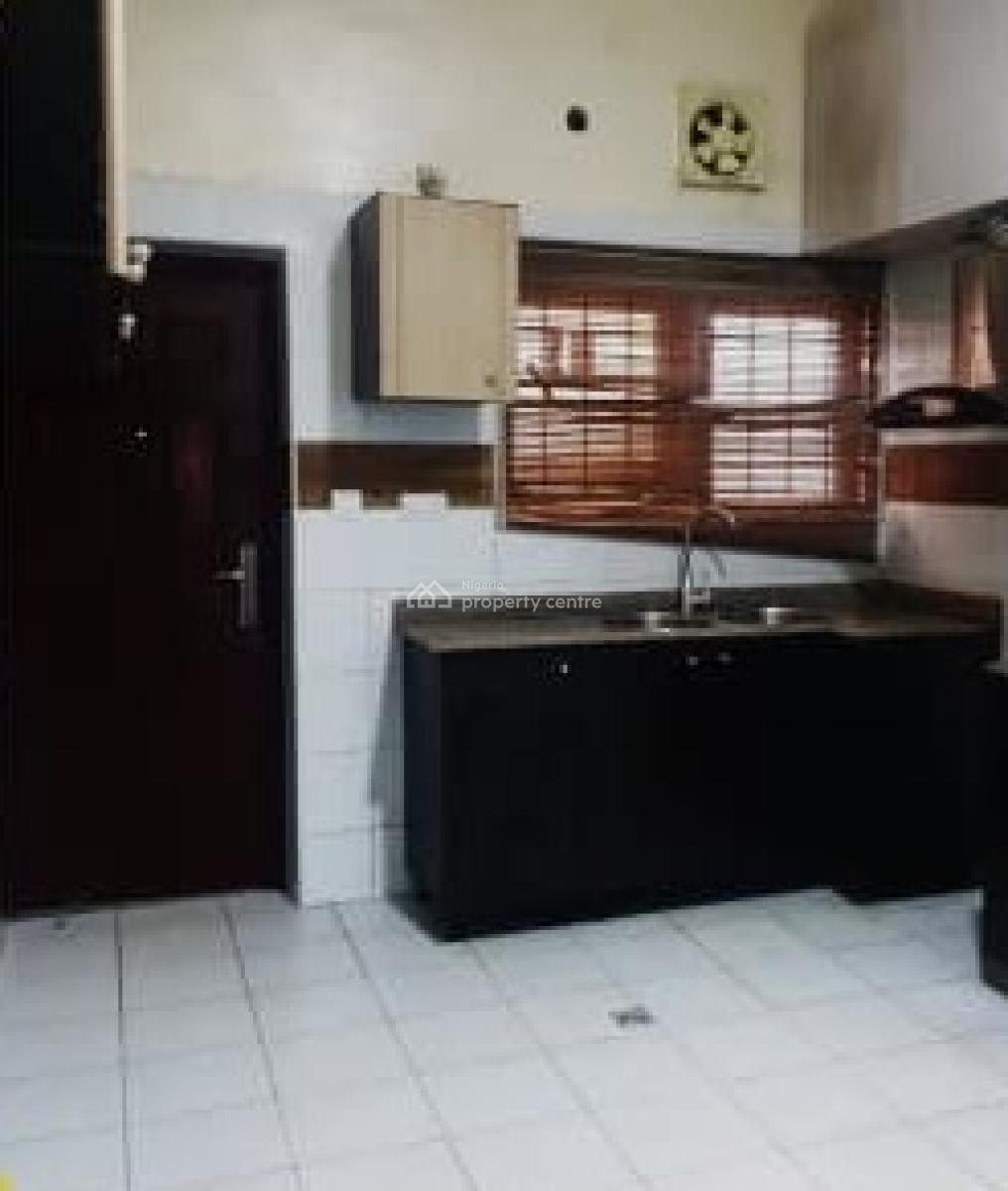 Spacious Threee Bedroom Flat, Kado, Abuja, Flat / Apartment for Rent
