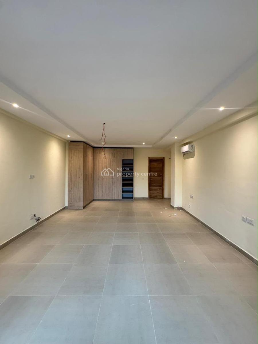 Tastefully Built  3 Bedroom Apartment + Bq, Lekki Phase 1, Lekki, Lagos, Flat / Apartment for Rent