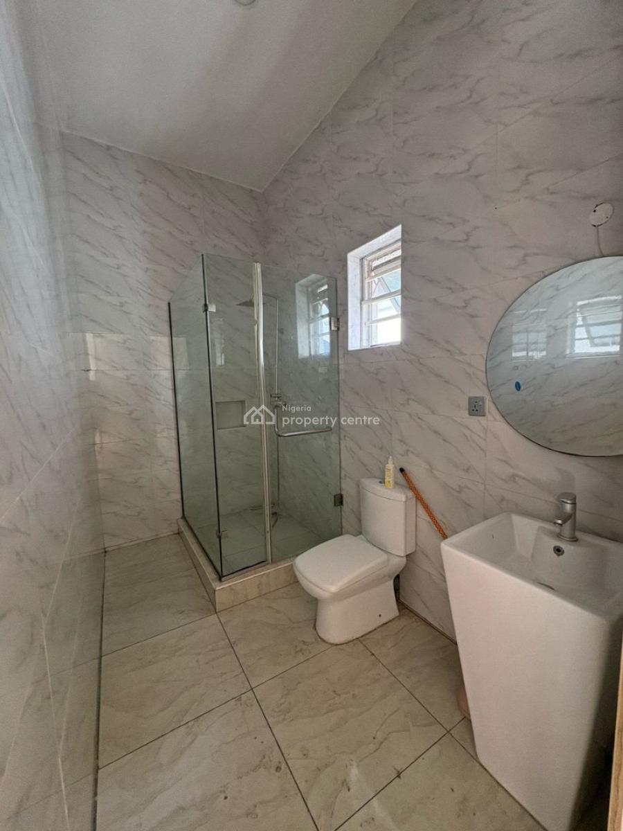Serviced and Spacious Masters Bedroom, Royal Pine, Orchid Rd, Lekki, Lagos, Self Contain (single Rooms) for Rent