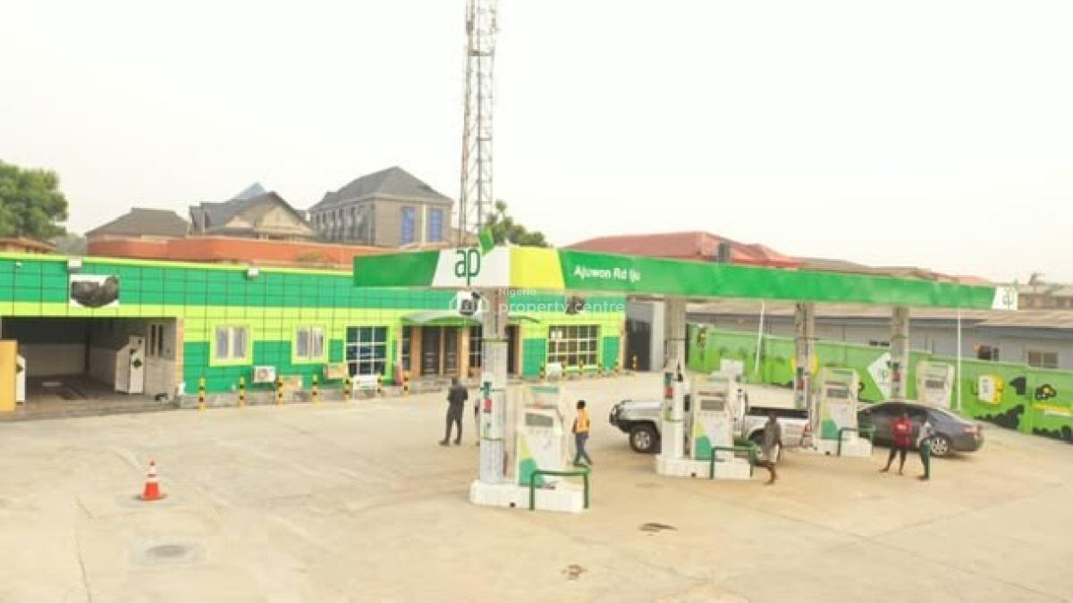 Fueling Station with 5 Units of Pumps Each Fitted with Double Nozzles, Ajuwon, Ifo, Ogun, Filling Station for Rent