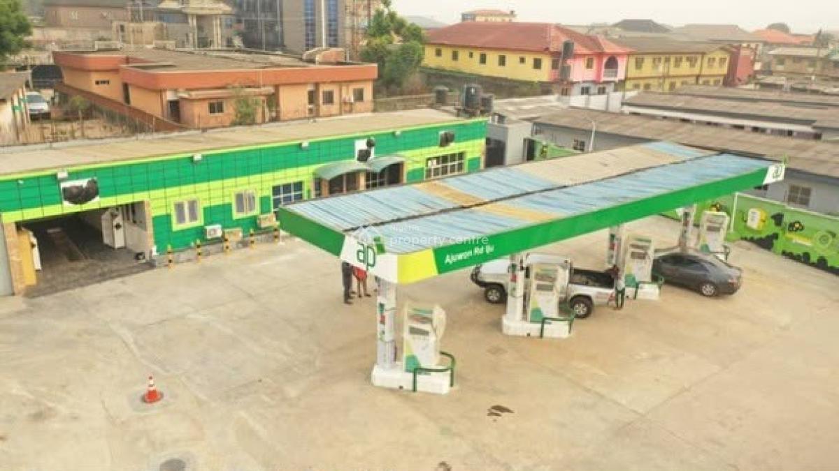 Fueling Station with 5 Units of Pumps Each Fitted with Double Nozzles, Ajuwon, Ifo, Ogun, Filling Station for Rent