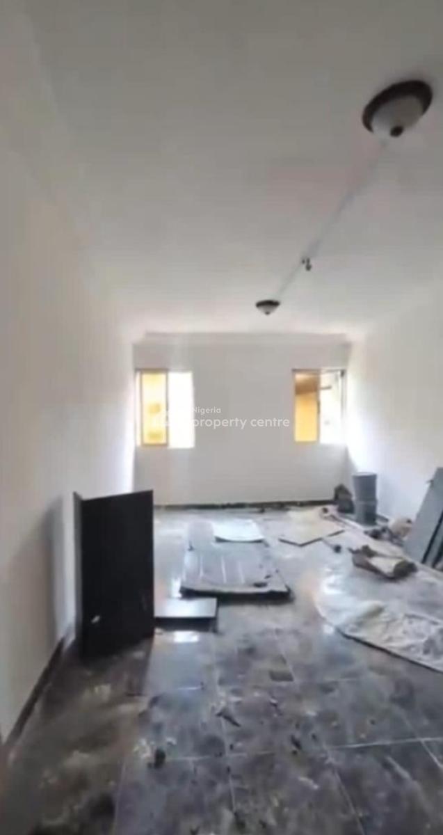 Very Good 2 Bedrooms Flat Ist Floor, Zone 2, Wuse, Abuja, Flat / Apartment for Sale