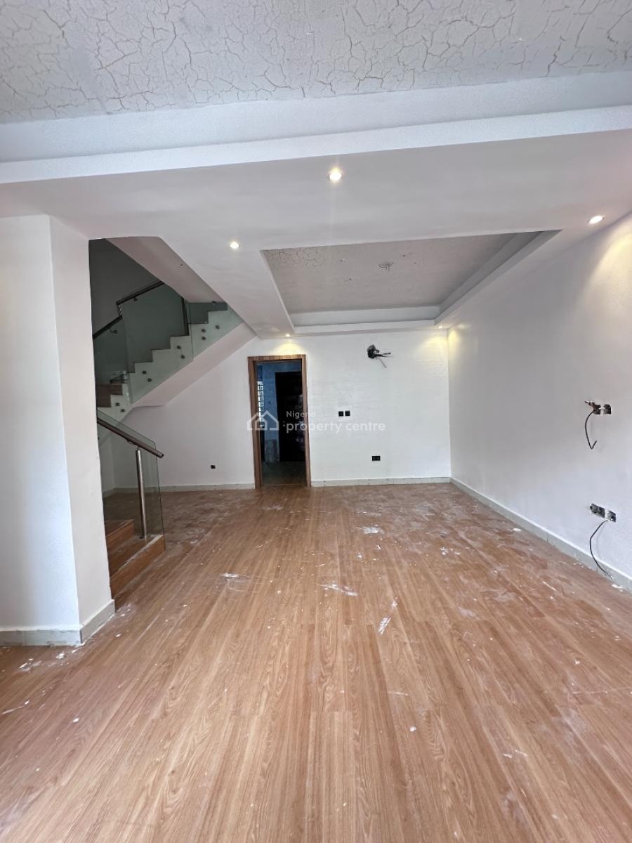 4bedroom Terrace Duplex with Bq and Gym, Under Renovation, Lekki Phase 1, Lekki, Lagos, Terraced Duplex for Rent