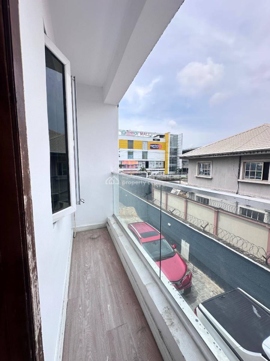 4bedroom Terrace Duplex with Bq and Gym, Under Renovation, Lekki Phase 1, Lekki, Lagos, Terraced Duplex for Rent