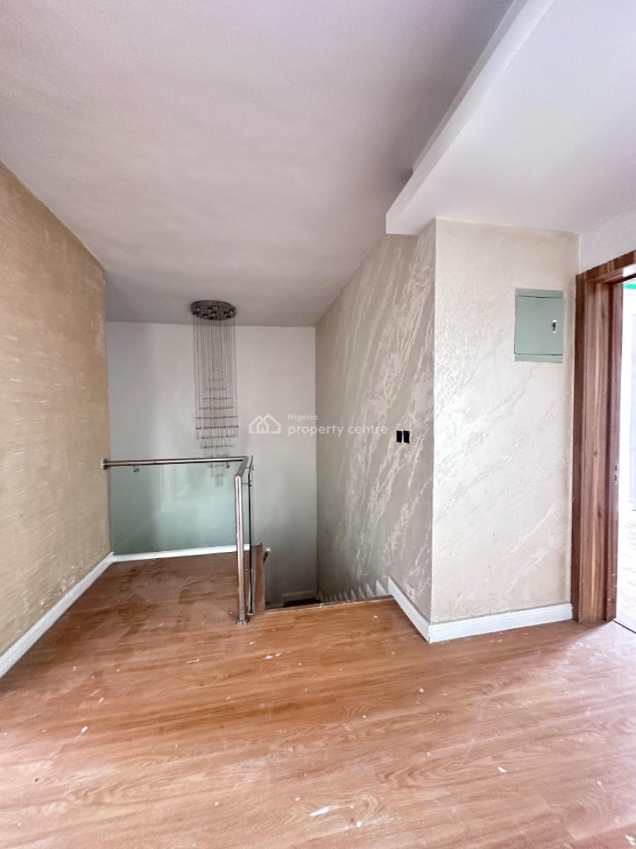 4bedroom Terrace Duplex with Bq and Gym, Under Renovation, Lekki Phase 1, Lekki, Lagos, Terraced Duplex for Rent
