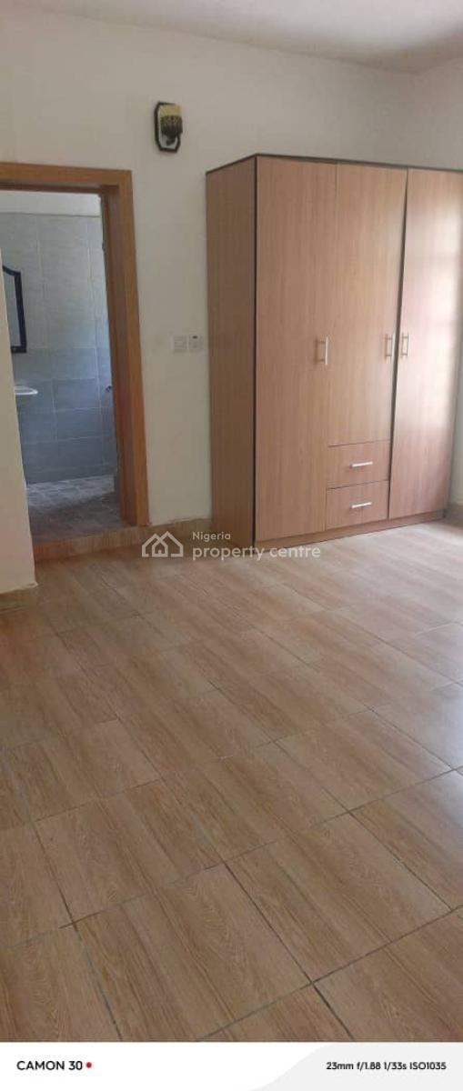 Standard and Serviced 2bedroom Apartment with Bq, Lekki Phase 1, Lekki, Lagos, Flat / Apartment for Rent