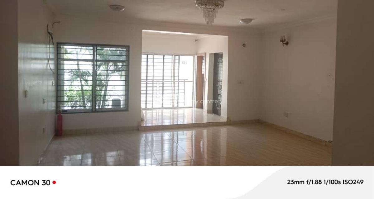 Standard and Serviced 2bedroom Apartment with Bq, Lekki Phase 1, Lekki, Lagos, Flat / Apartment for Rent