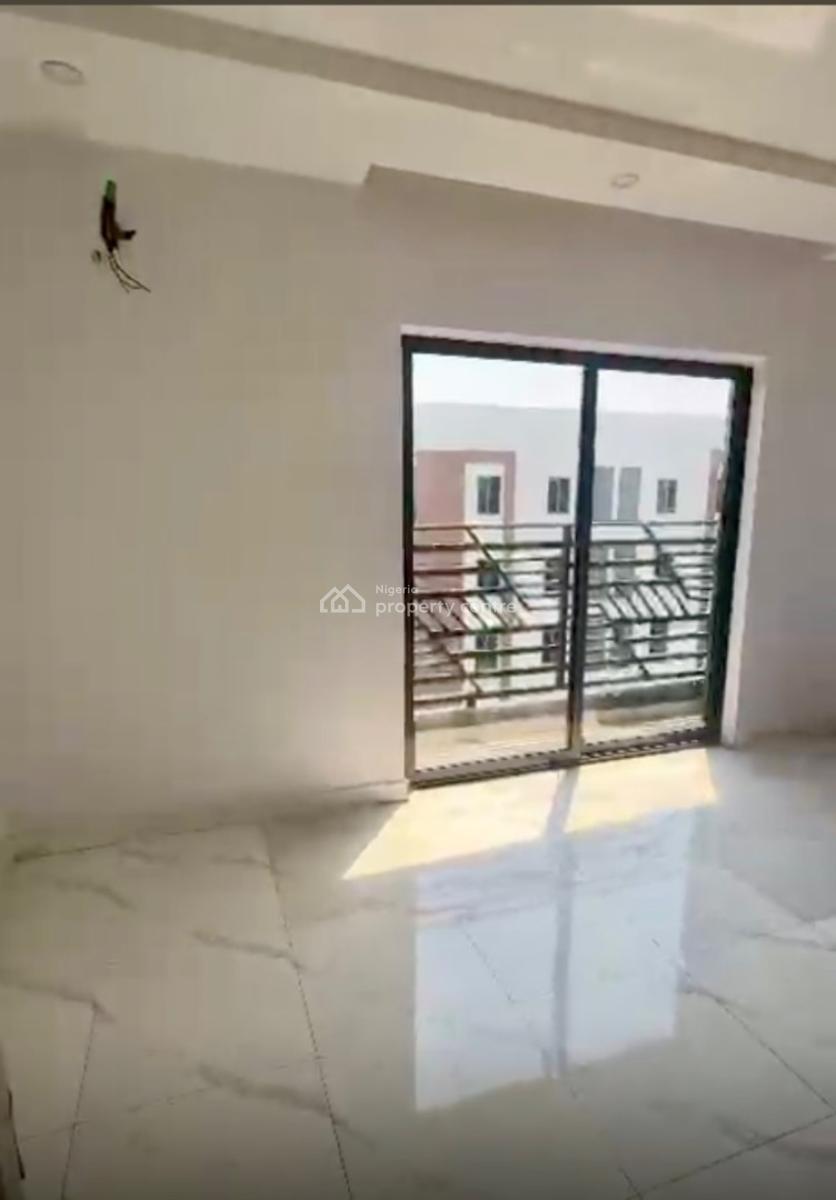 Well-finished 3-bedroom Apartment for Comfortable Living, Ikate, Lekki, Lagos, Flat / Apartment for Rent